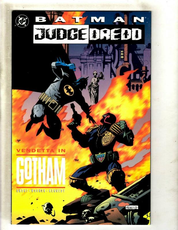 Batman Judge Dredd DC Graphic Novel Comic Book NM Vendetta In Gotham DHorse J371