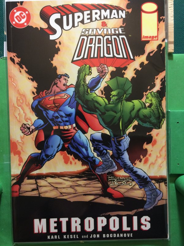 Superman & Savage Dragon: Metropolis