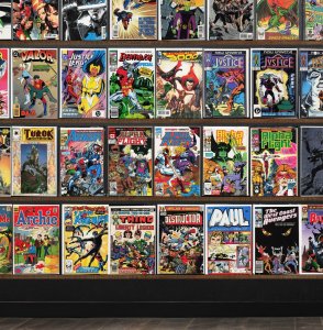 Huge Lot 150+ Comics with Wolverine, Avengers, The Avengers & More!
