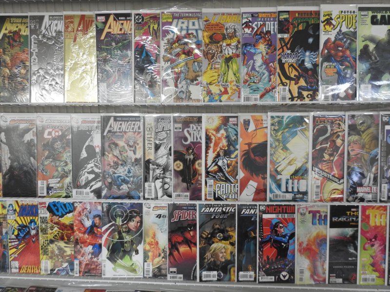 Huge Lot of 140+ Comics W/ Spiderman, Avengers, Sandman Avg. VF Condition!