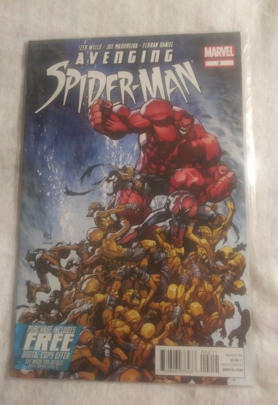 Avenging Spider-man #2 Near Mint Marvel (2011 series) NM