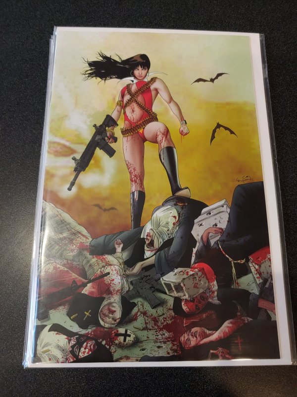 VAMPIRELLA #10 GUNDUZ VARIANT