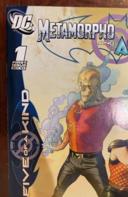 Outsiders: Five of a Kind - Metamorpho/Aquaman (2007)
