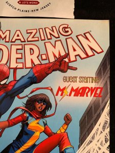 AMAZING SPIDER-MAN (2014) #7 VF/NM 1st print 1st SPIDER-VERSE UK Marvel Comics