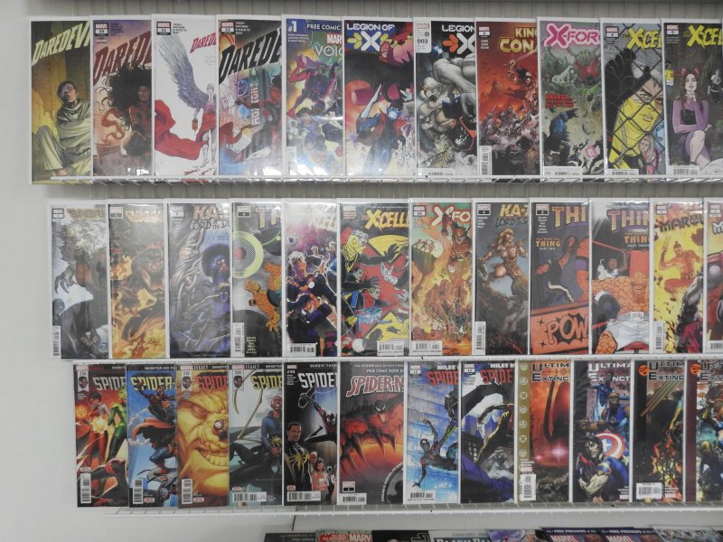 Huge Lot 160+ Comics W/ Daredevil, Spider-Man, Avengers, +More! Avg VF/NM Cond!