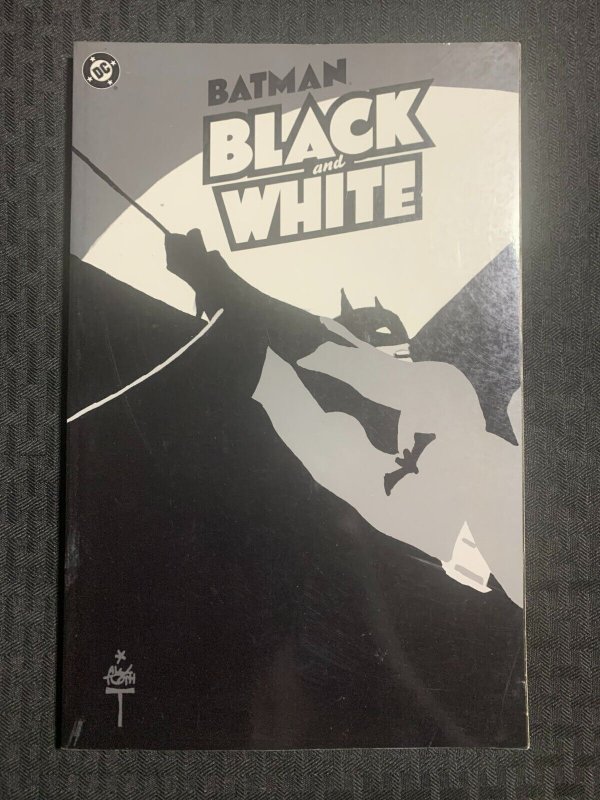 1998 BATMAN Black and White SC FN 6.0 1st DC Comics