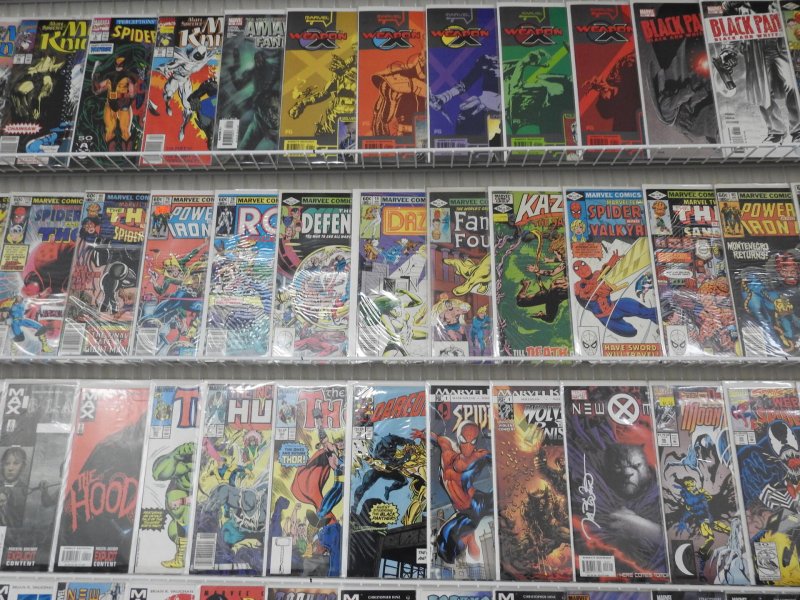 Huge Lot 140+ Comics W/ Black Panther, Spidey, Moon Knight+ Avg Fine/VF Cond!!