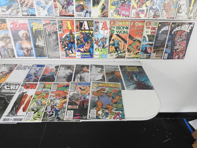 Huge Lot 140+ Comics W/ Scooby Apocalypse, izombie, Secret Wars II, Avg VF Cond