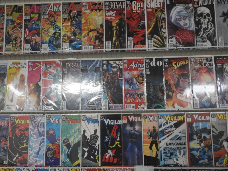 Huge Lot of 110+ Comics and 4 TPB's W/ Avengers, Iron Man, Thor Avg VF C...