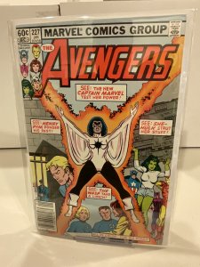 Avengers #227  1983  VF  2nd Appearance Monica Rambeau Captain Marvel!