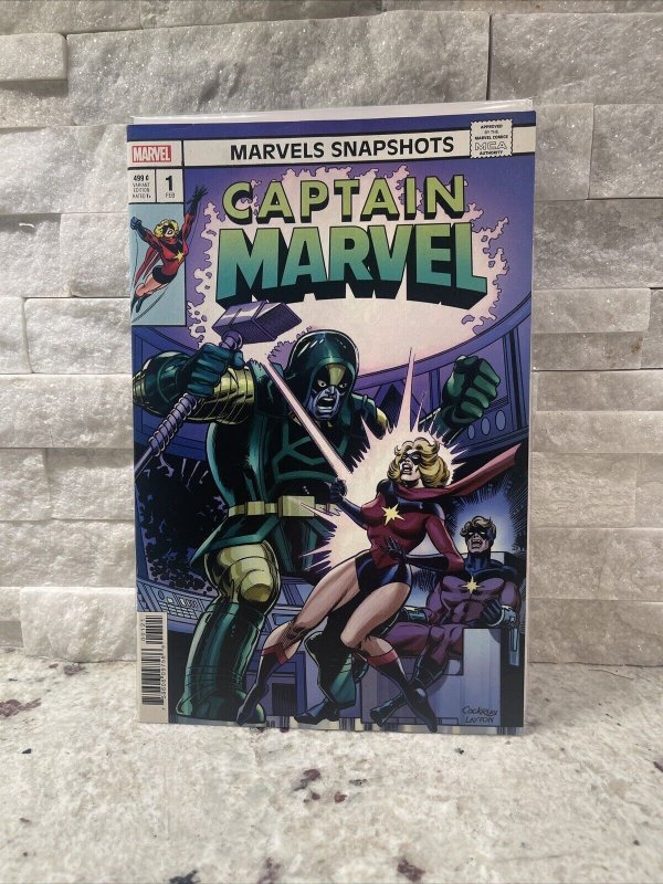 CAPTAIN MARVEL #1 MARVEL SNAPSHOTS Dave Cockrum 1:50 Hidden Gem Variant Cover NM