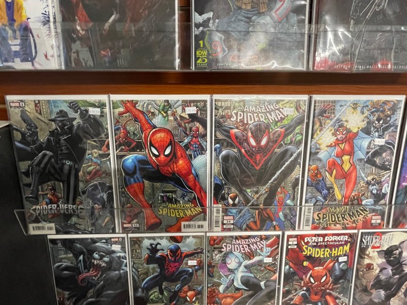 Art Adams Spider-Verse Connecting Covers set 8/8