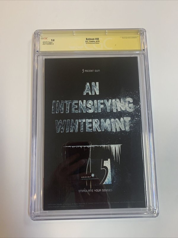 Batman (2015) # 40 (CGC 9.8 WP SS) Signed Capullo & Snyder | Rare Newsstand