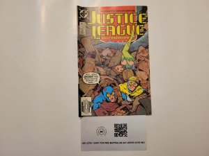 Justice League International #21 VF-NM DC Comic Book 29 TJ51