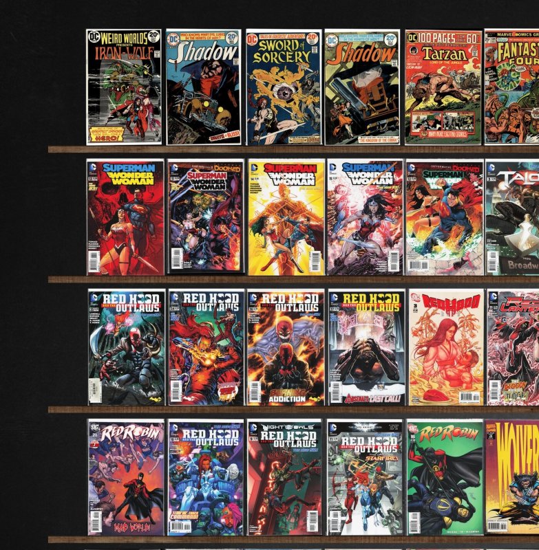 Huge Lot 150+ Comics with Superman/Wonder Woman, Talon, Red Robin & More!