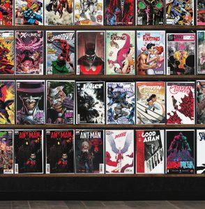 Huge Lot 150+ Comics with Daredevil, Batman Beyond, Thor, Seven Secrets & More!