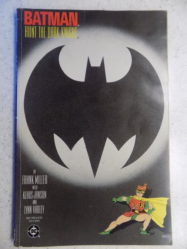 BATMAN HUNT THE DARK KNIGHT # 3 DC FRANK MILLER JOKER DETECTIVE