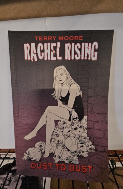 Rachel Rising Vol. 7: Dust To Dust (2016)