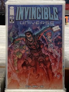 Invincible Universe #9 (2014)