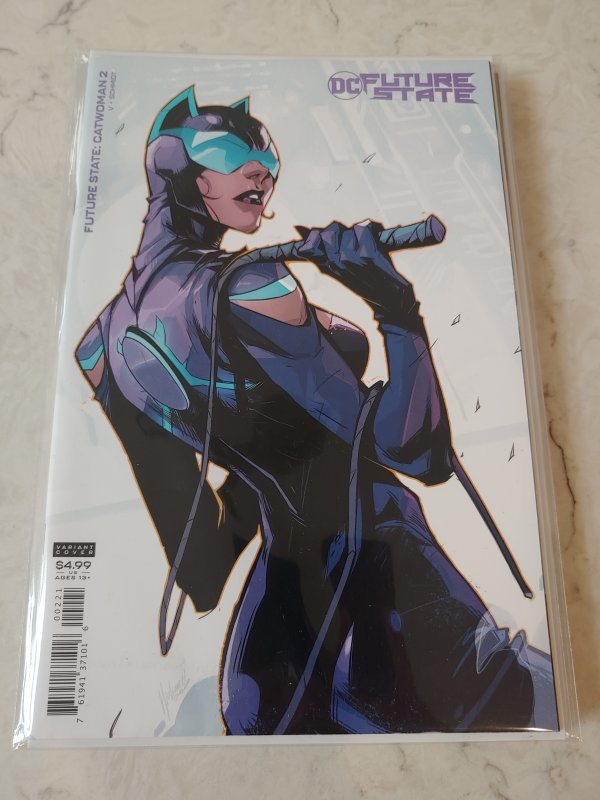 FUTURE STATE:CATWOMAN #2 VIRGIN VARIANT