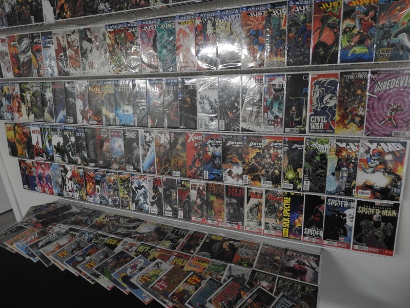 Huge Lot 170+ Comics W/ Batman, X-Men, Hulk, +More! Avg VF Condition!