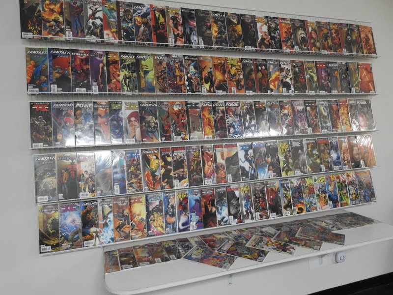 Huge Lot 140+ W/ X- Men, Spiderman, Wolverine Avg VF/NM Condition.