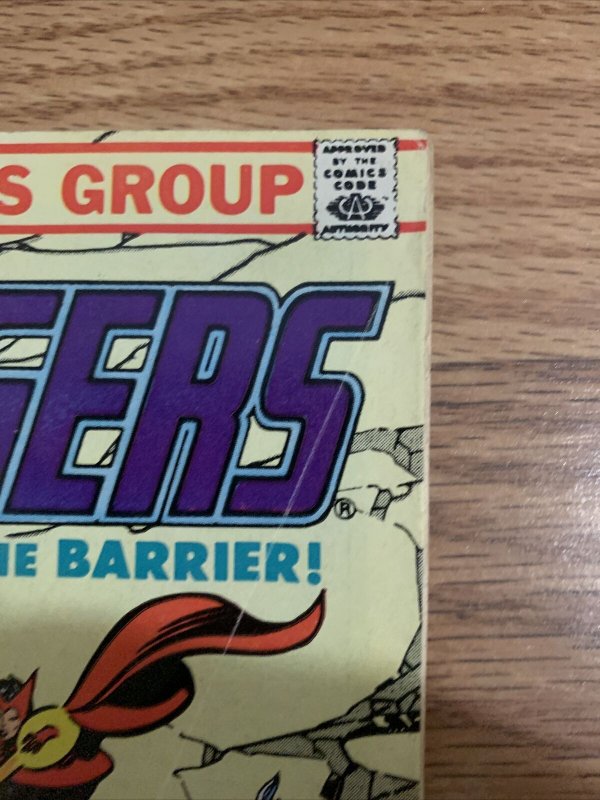 Avengers #233 Direct (Marvel Comics 1983) Starfox, She-Hulk, Thor 