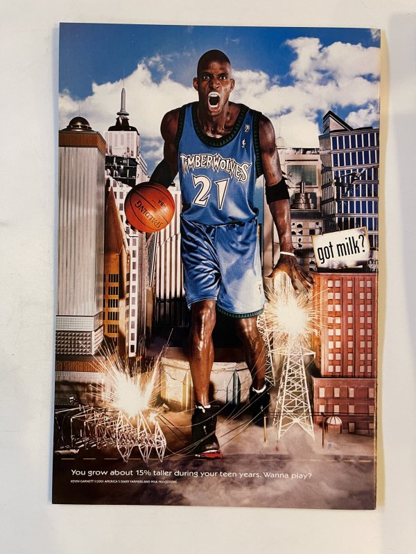 Citizen V and the V-Battalion #3 - NM  (2001)