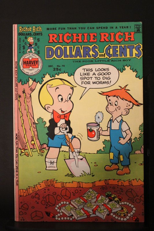Richie Rich Dollars and Cents #70 (1975) High-Grade VF/NM Dig Worms, Find Money!
