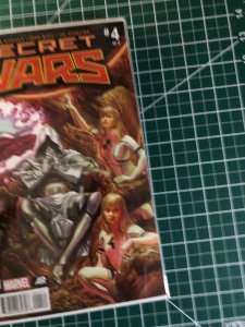 Secret Wars #0, 1, 2, 3, 4, 5, 6, 7, 8, 9 (2015) plus Journal and Official guide
