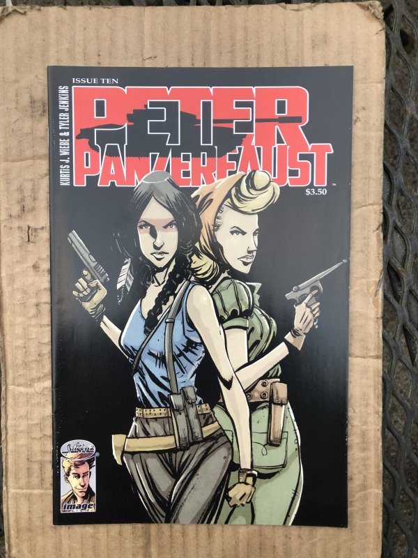 Peter Panzerfaust #10 (2013)