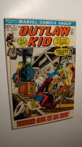 OUTLAW KID 11 SOLID MARVEL WESTERN KID COLT RAWHIDE TWO-GUN KID 1971