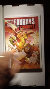Fanboys vs. Zombies #10 (2013)