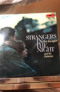 Strangers in the night Burt KAEMPFERT and Orchestra LP,1966,German pressing,mint