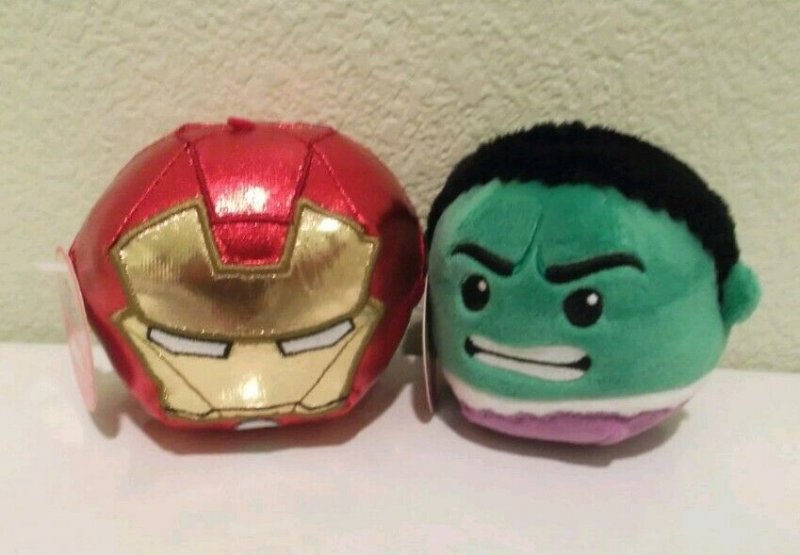 Set of 2 Hallmark Iron Man and Hulk Fluffballs NWT Free Shipping