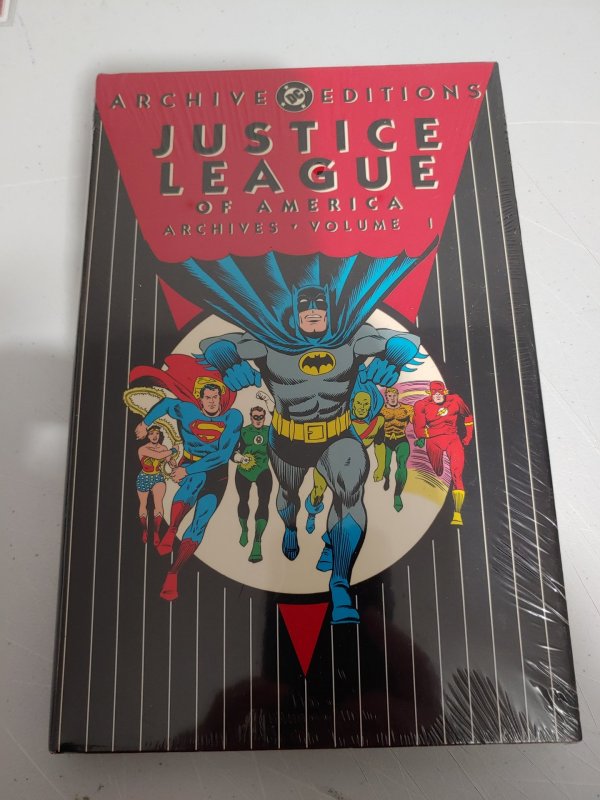 ​ARCHIVE EDITION JUSTICE LEAGUE OF AMERICA VOLUME 1 BRAND NEW HARDCOVER