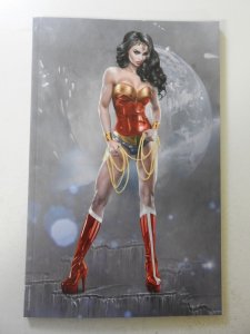 Wonder Woman 80th Anniversary 100-Page Super Spectacular Sanders Variant NM Cond