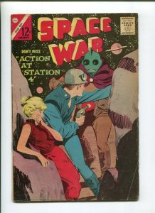 SPACE WAR #25 (4.0) ACTION AT STATION 4!! 1963