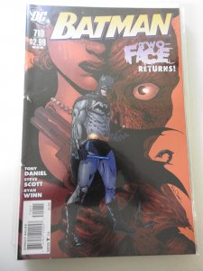 Batman #710 Newsstand Edition (2011)