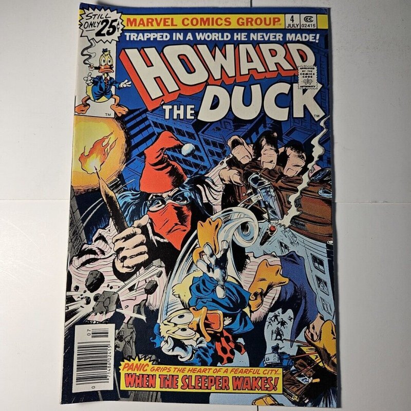 Howard the Duck #4 Fn+ 1976 Marvel Comics c187