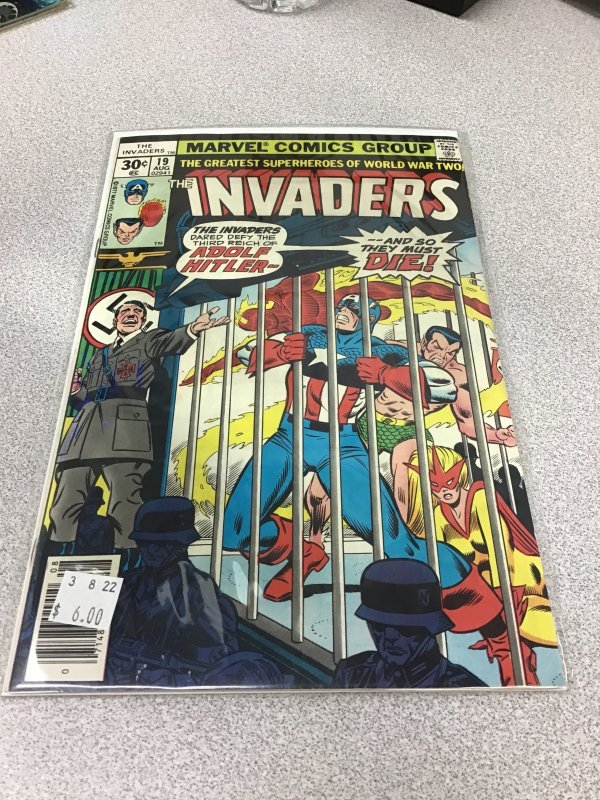 Marvel Invaders issue 19 (1970’s) High mid grade