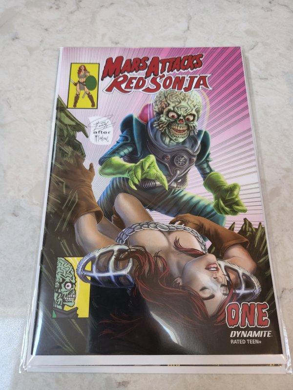 MARS ATTACKS RED SONJA #1 RON LEARY HOMAGE VIRGIN VARIANT
