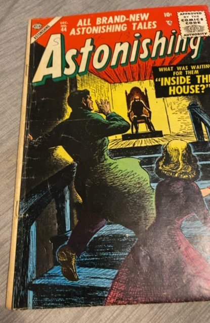 Astonishing tales No#44 Inside the House gold age see desciption