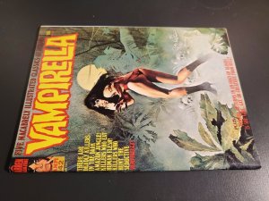 VAMPIRELLA #42 (1975) VFNM (9.0) Warren Horror Magazine great painted cover|