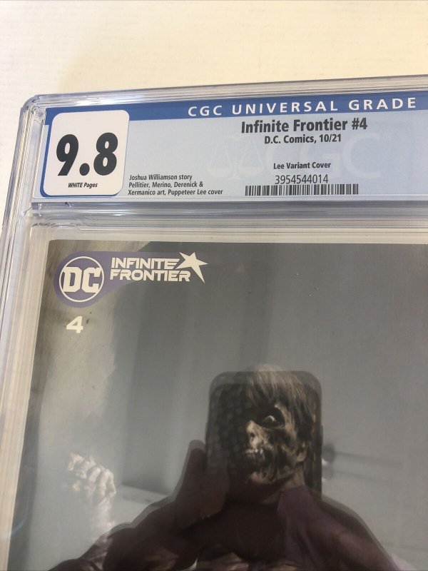 Infinite Frontier  (2021) #4 (CGC 9.8) Lee Variant Cover Census 1!!