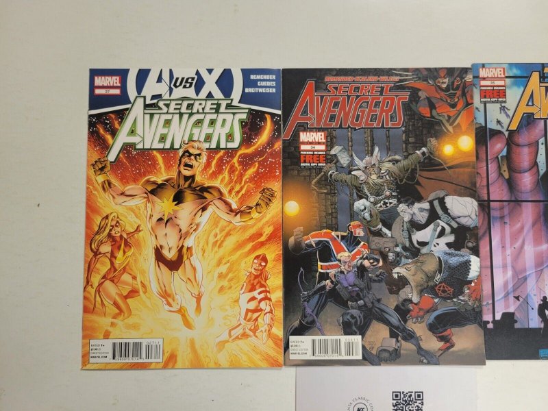 3 Secret Avengers Marvel Comic Books #27 34 35 13 TJ18