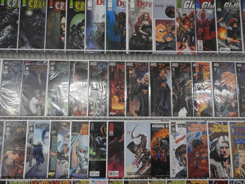 Huge Lot 140+ Comics W/ signed Violent Messiahs, Sam and Twitch+ Avg VF/NM Con.