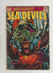 Sea Devils #30 - Monster Gorilla Stalks The Deep Six - (Grade 4.5) 1966