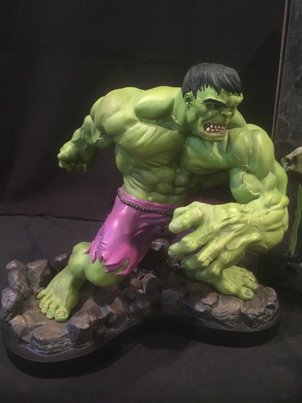 THE INCREDIBLE HULK Bowen Statue, Full Size, Green Version, 2002, #1784/3000 