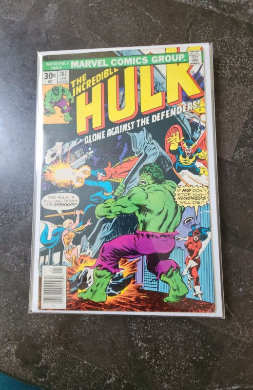 The Incredible Hulk #207 (1977)